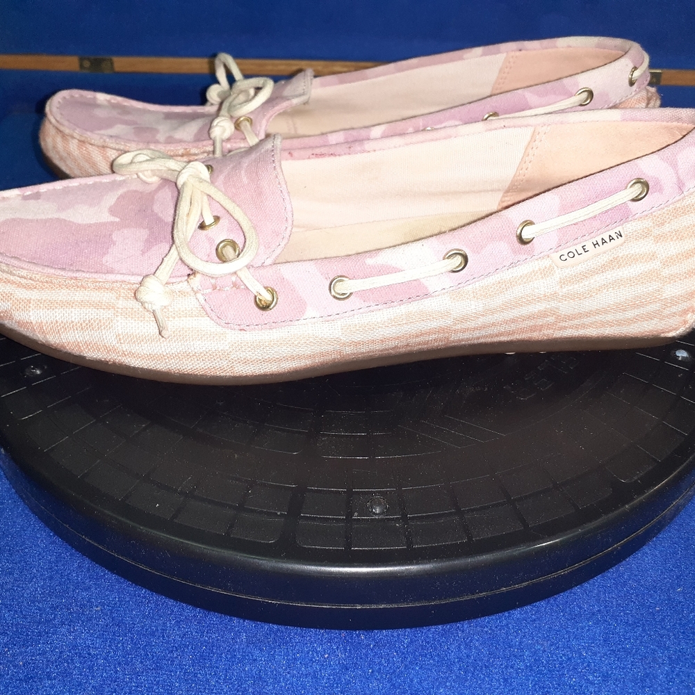 Cole Haan  Grand O.S. Womens Pink Fabric Loaver Shoe's Sz. 10B-US